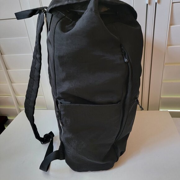 Orlando Valkyries Volleyball Team Backpack Rucksack - Lightweight and Roomy - Picture 4 of 16